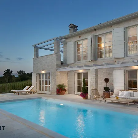 Moonlight Villa